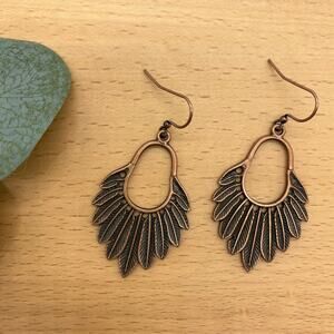 5/$25 Antique Copper Metal Feather Dangle Earrings